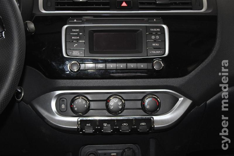KIA RIO 745 Gasolina 85 