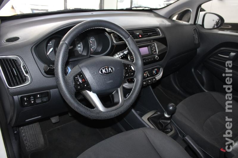 KIA RIO 745 Gasolina 85 