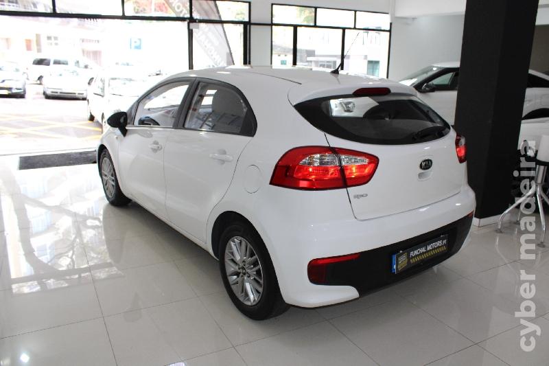 KIA RIO 745 Gasolina 85 