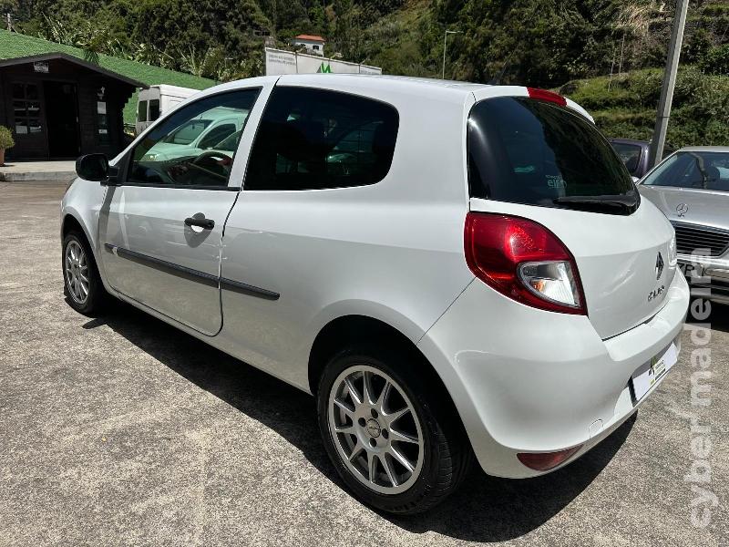 RENAULT CLIO 744 Gasóleo 67 