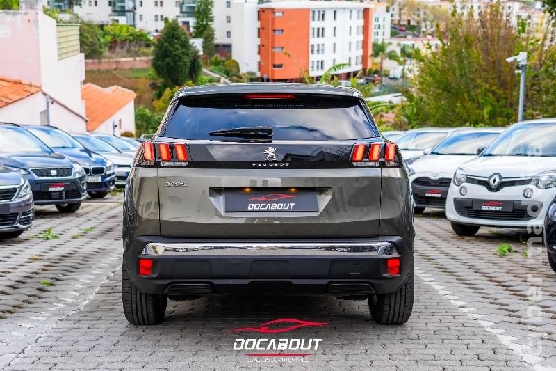 PEUGEOT 3008 1.5 BlueHDi Active Pack Gasóleo 