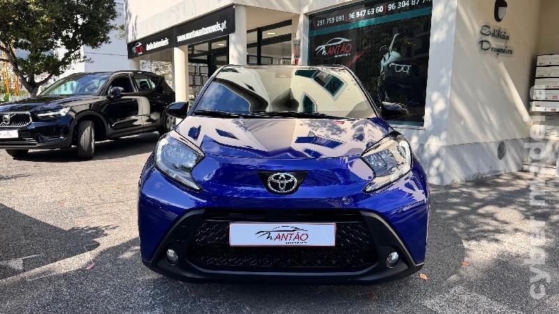 TOYOTA AYGO X 1.0 PULSE CVT Automático Gasolina 