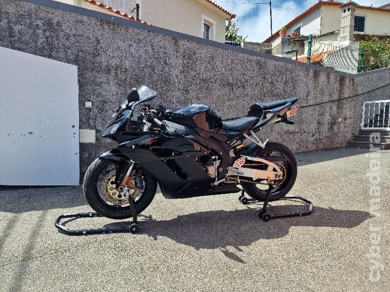 Honda Cbr1000rr 1.000 cc Supersport 