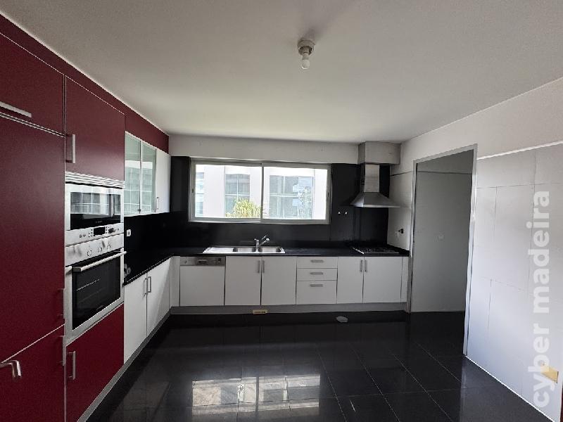 Apartamento T3 para Arrendamento 