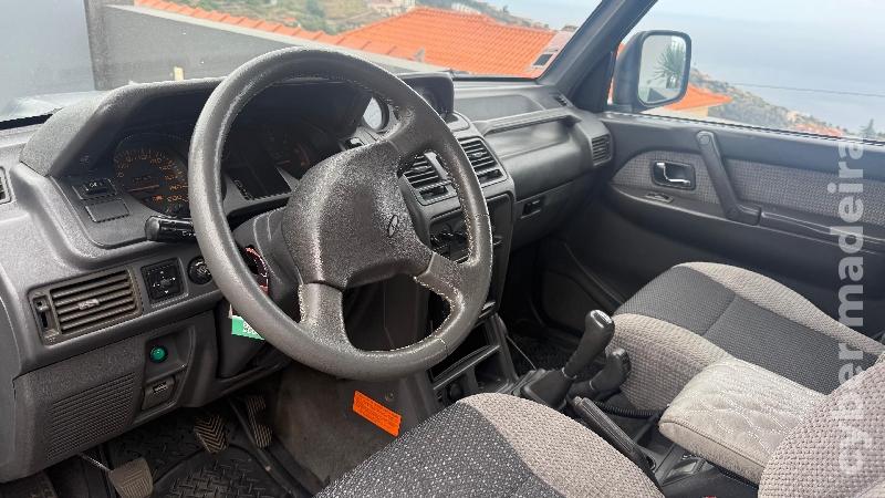 MITSUBISHI PAJERO 2.8 Gasóleo 