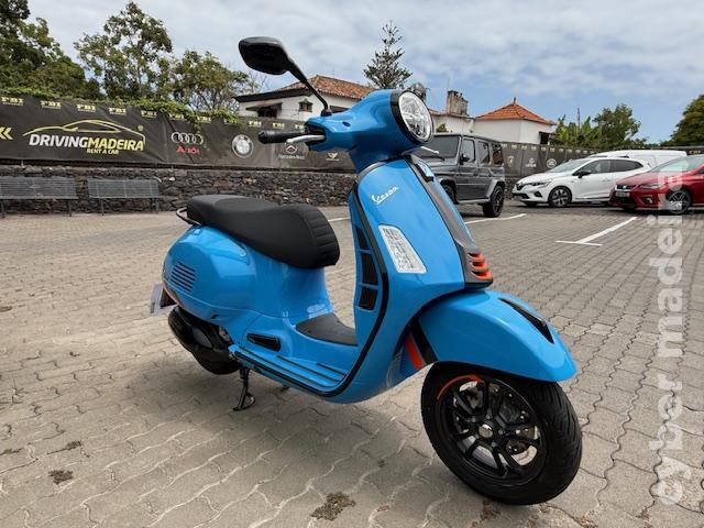 Vespa GTS 310 SUPERSPORT EURO 5+ 300 cc Scooter 