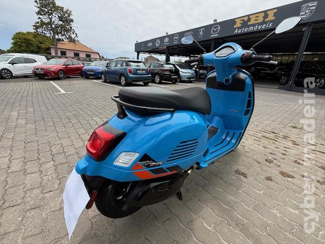 Vespa GTS 310 SUPERSPORT EURO 5+ 300 cc Scooter 