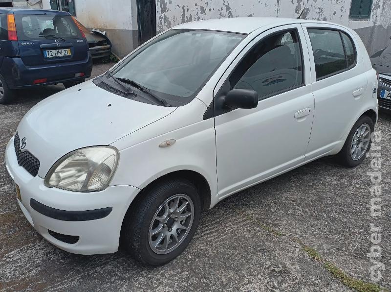 TOYOTA YARIS 1.2 Gasolina