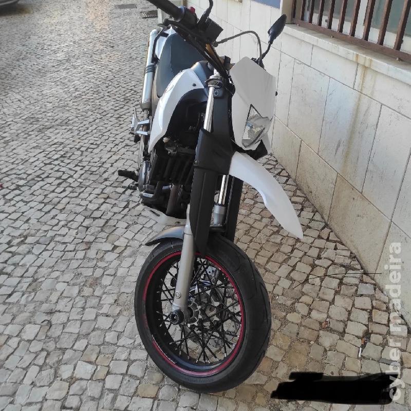 Yamaha XT 660X 660 cc Supermoto 
