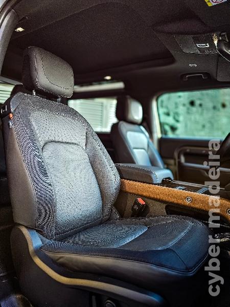 LAND-ROVER DEFENDER 90 D300 X-Dynamic HSE Gasóleo 