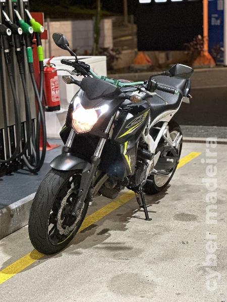 Honda CB650F 650 cc Sport, turismo 