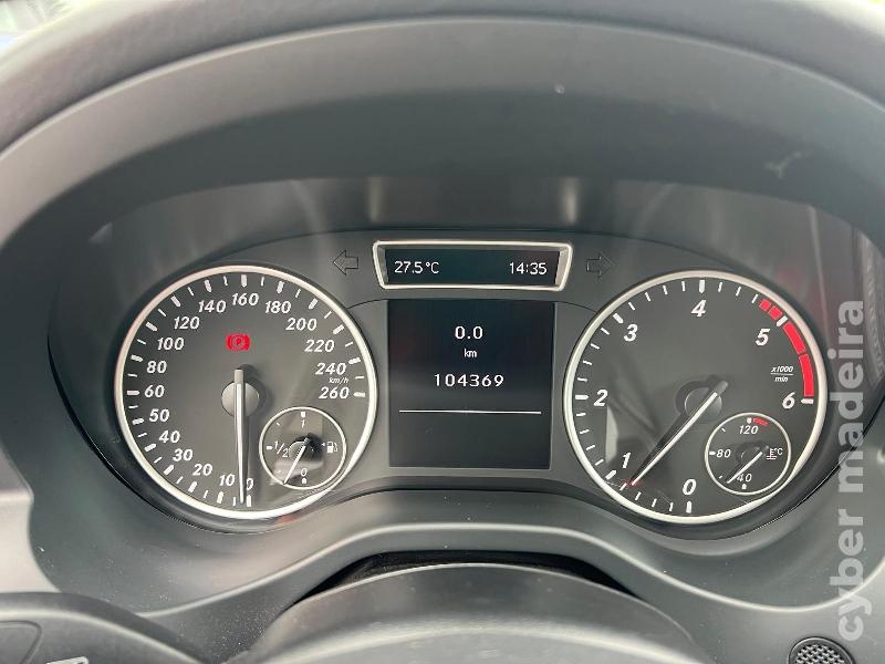 MERCEDES A 180 CDI 110 cv Gasóleo 