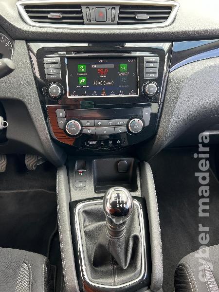 NISSAN QASHQAI 1.5 BlueDCI 115 cv Gasóleo 