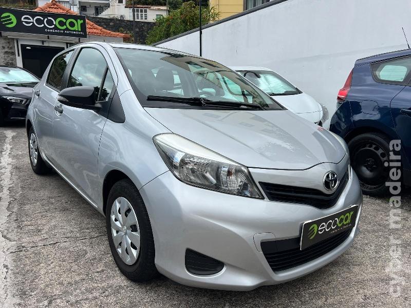 TOYOTA YARIS 1.4 D-4D 90 cv Gasóleo 