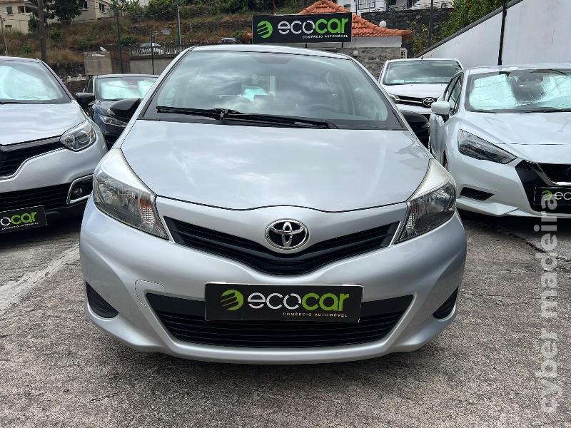 TOYOTA YARIS 1.4 D-4D 90 cv Gasóleo 