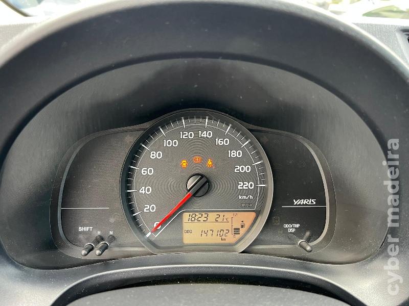 TOYOTA YARIS 1.4 D-4D 90 cv Gasóleo 
