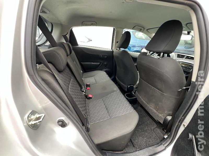 TOYOTA YARIS 1.4 D-4D 90 cv Gasóleo 