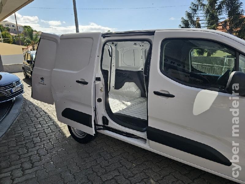 PEUGEOT PARTNER 1.5HDI 102CV VAN 3LUG (24 Mil Kms) 2022 (Iva Dedutivel.) Gasóleo