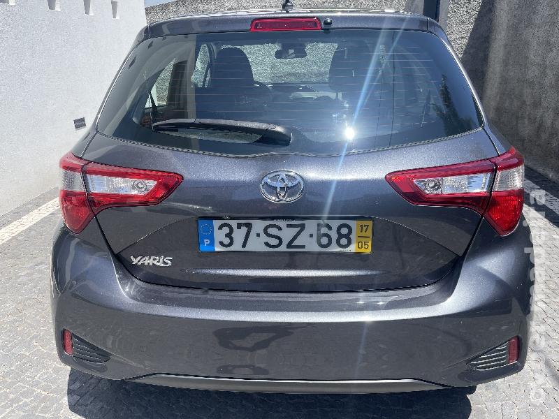 TOYOTA YARIS 1.4 D4-D STYLE + CONFORT + TECNOLOGICO Gasóleo 