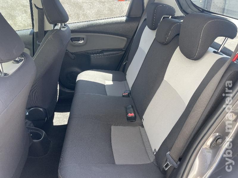 TOYOTA YARIS 1.4 D4-D STYLE + CONFORT + TECNOLOGICO Gasóleo 