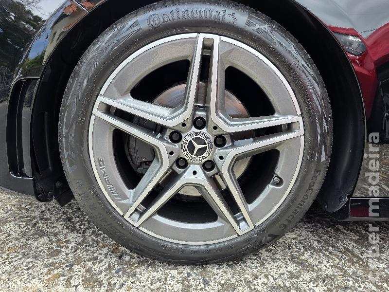 MERCEDES A A180d AMG LINE AUTOMÁTICO Gasóleo 