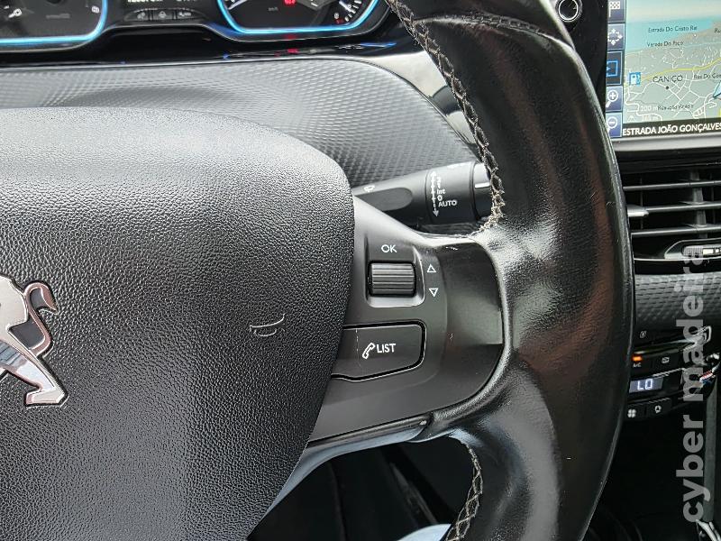 PEUGEOT 2008 1.6 HDI ALLURE Gasóleo 