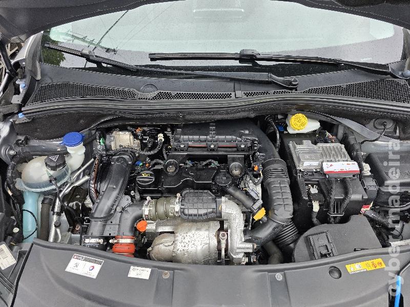 PEUGEOT 2008 1.6 HDI ALLURE Gasóleo 