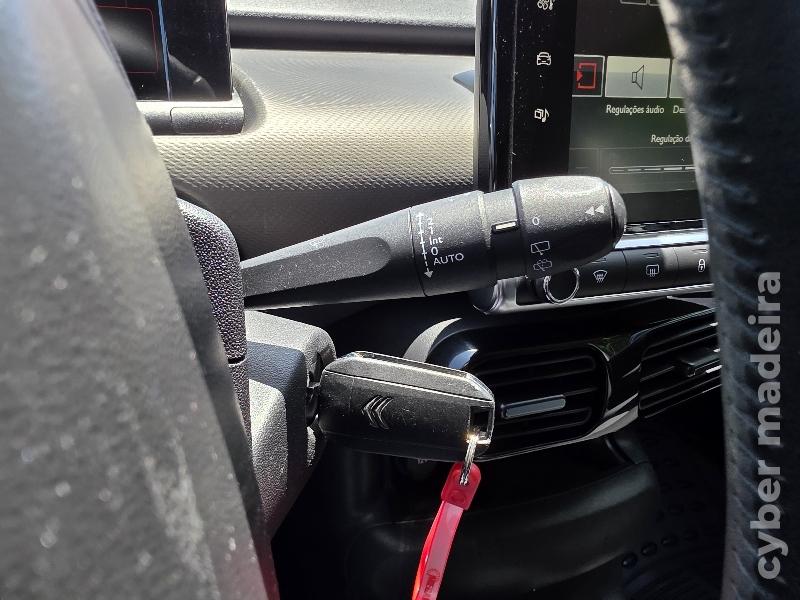 CITROEN C4 CACTUS 1.6 HDI SHINE Gasóleo 