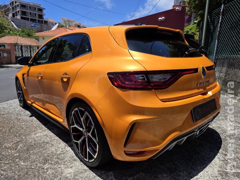 RENAULT MEGANE 1.8 TCE R.S. TROPHY EDC 300cv Gasolina 
