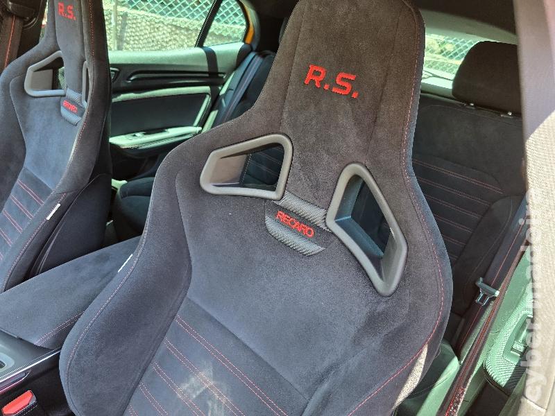 RENAULT MEGANE 1.8 TCE R.S. TROPHY EDC 300cv Gasolina 