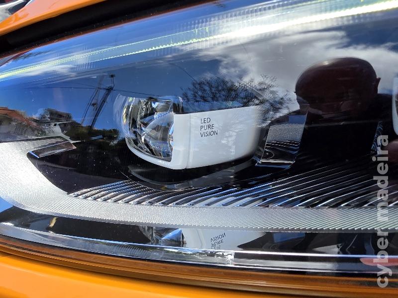 RENAULT MEGANE 1.8 TCE R.S. TROPHY EDC 300cv Gasolina 