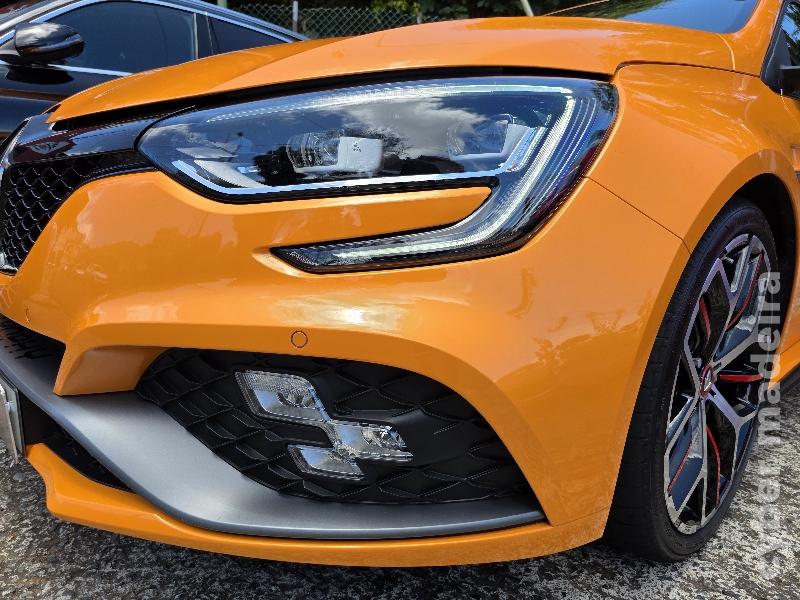 RENAULT MEGANE 1.8 TCE R.S. TROPHY EDC 300cv Gasolina 