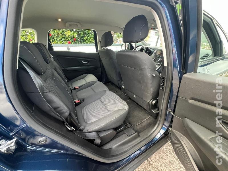 RENAULT SCENIC 1.5 DCI 110 cv - 7 LUGARES Gasóleo 
