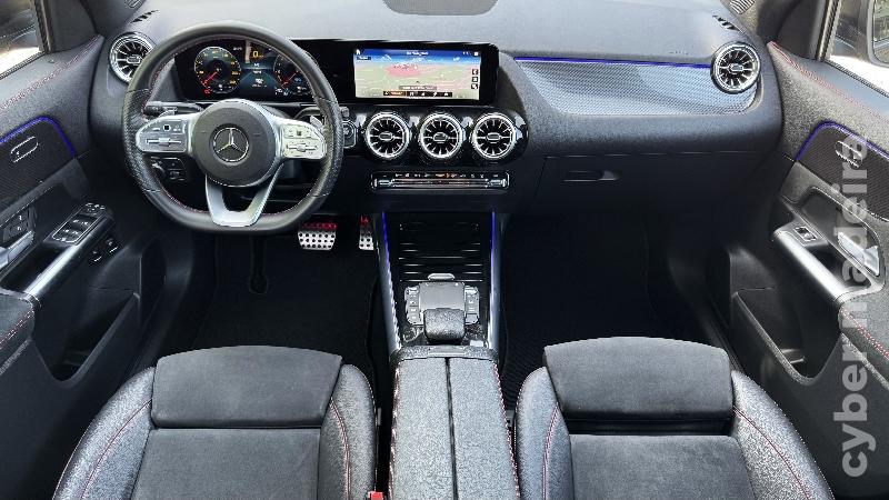 MERCEDES GLA 250 e AMG Híbrido 
