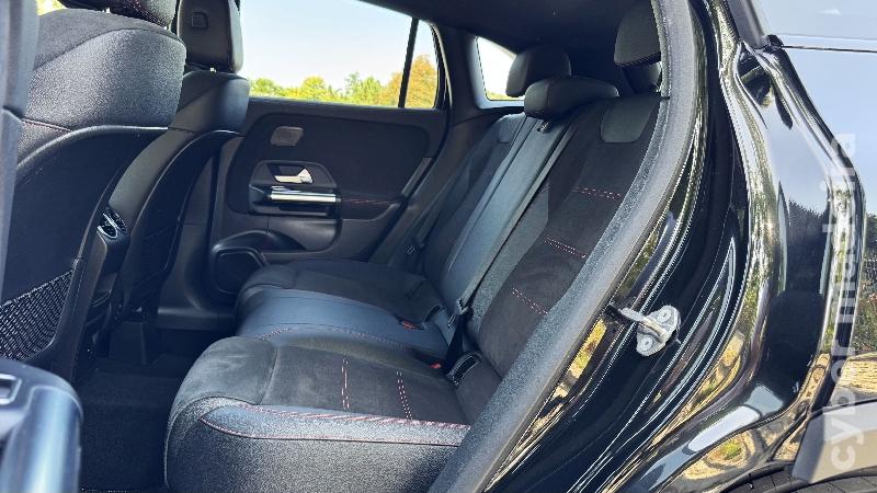 MERCEDES GLA 250 e AMG Híbrido 
