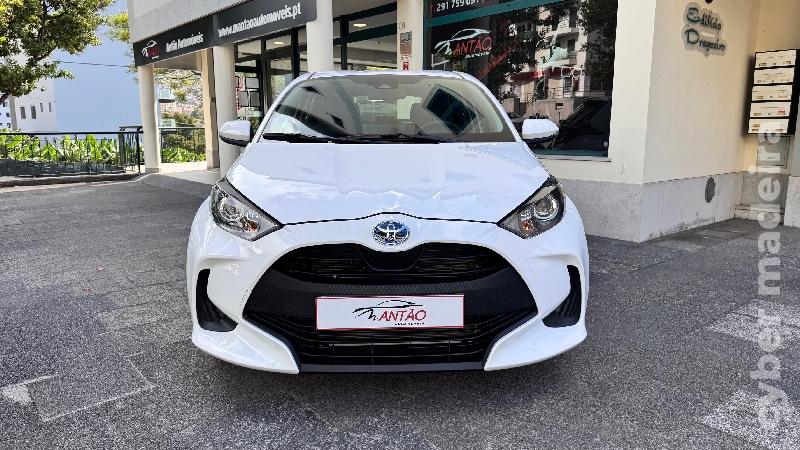 TOYOTA YARIS 1.5 HYBRID DYNAMIC FORCE Gasolina 
