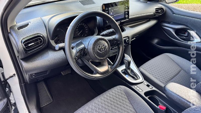 TOYOTA YARIS 1.5 HYBRID DYNAMIC FORCE Gasolina 