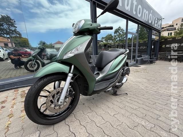Piaggio MEDLEY S 125 ABS 125 cc Scooter 