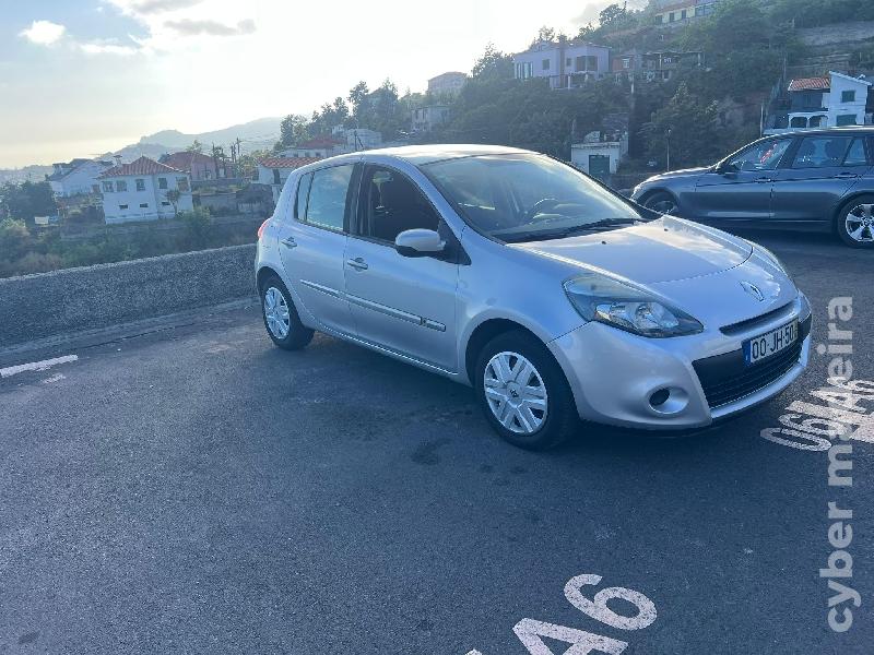 RENAULT CLIO 1.5 DCI Gasóleo 
