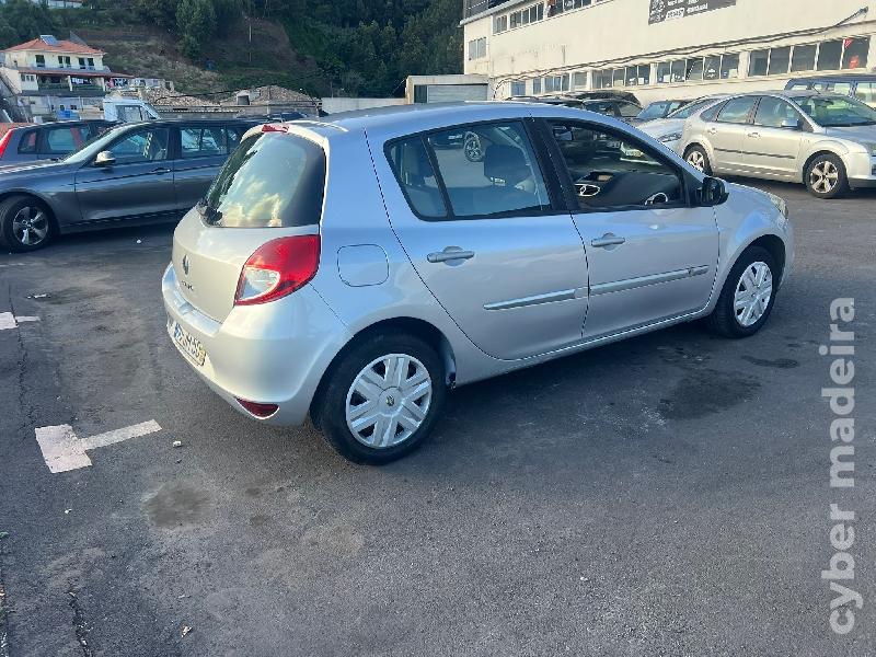 RENAULT CLIO 1.5 DCI Gasóleo 