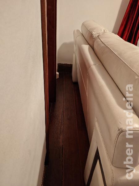 Vende-se Sofá em pele branco 