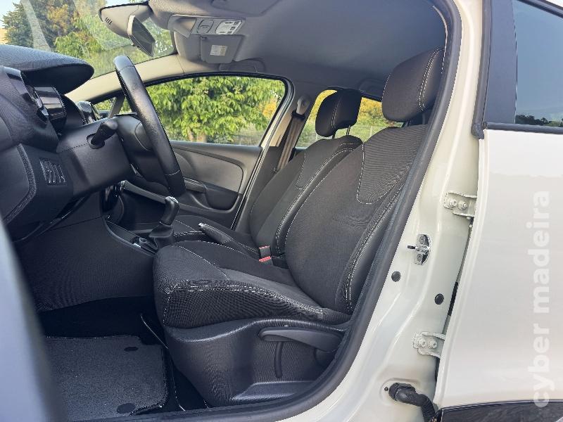 RENAULT CLIO 1.5 dCi Confort Gasóleo 