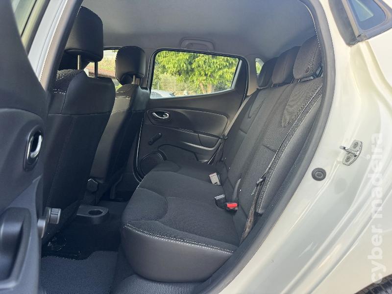 RENAULT CLIO 1.5 dCi Confort Gasóleo 