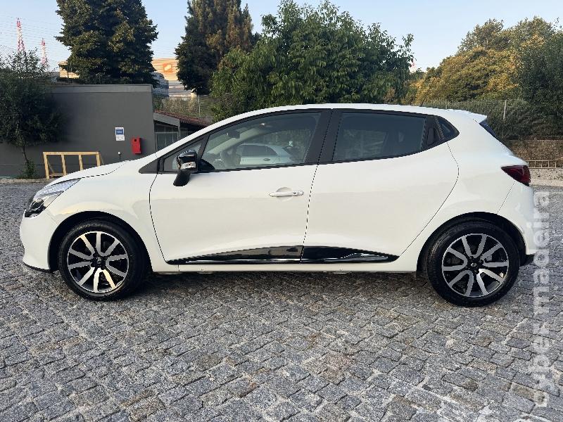 RENAULT CLIO 1.5 dCi Confort Gasóleo 
