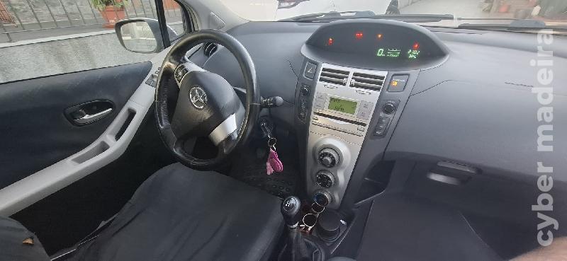 TOYOTA YARIS D4D Gasóleo 