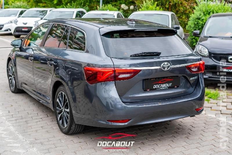 TOYOTA AVENSIS Touring Sports D-4D EXCLUSIVE Gasóleo 