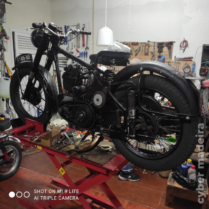Outras B. S. A. 350 B31 ano 1951 350cc Grande turismo