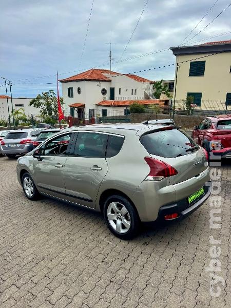 PEUGEOT 3008 1.6 E-HDI Gasóleo 