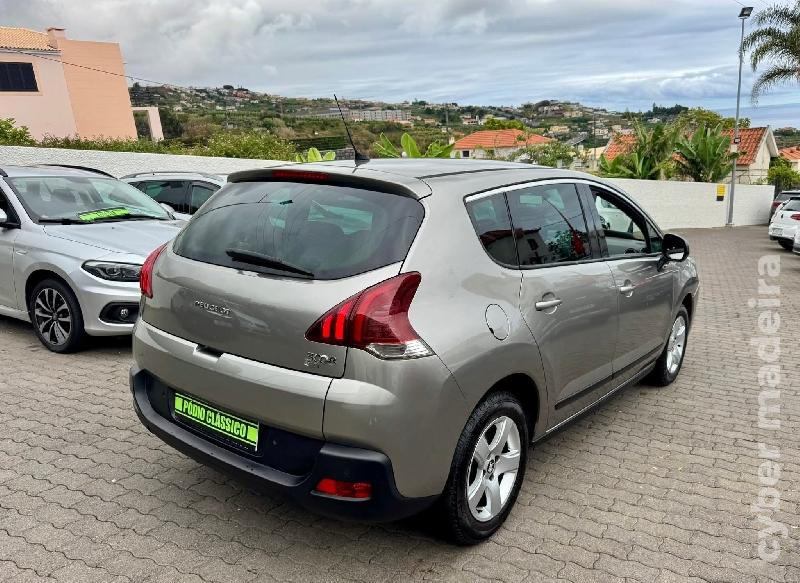 PEUGEOT 3008 1.6 E-HDI Gasóleo 