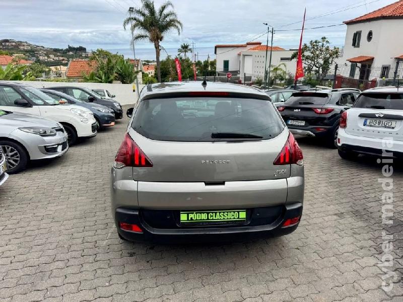 PEUGEOT 3008 1.6 E-HDI Gasóleo 